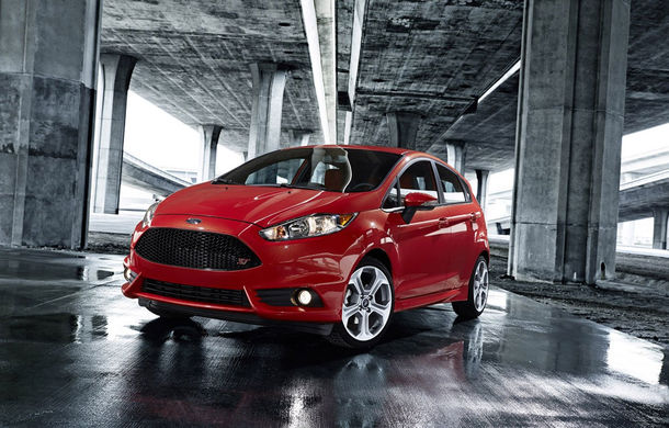 Ford Fiesta ST debutează la Los Angeles cu cinci uşi şi 200 cai putere - Poza 1