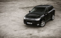 Test drive Mitsubishi  Outlander
