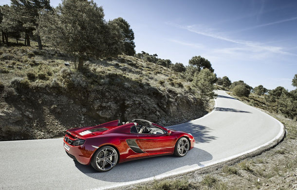 Neiman Marcus: 12 McLaren MP4-12C Spider vândute în două ore - Poza 2