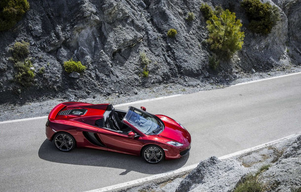 Neiman Marcus: 12 McLaren MP4-12C Spider vândute în două ore - Poza 2