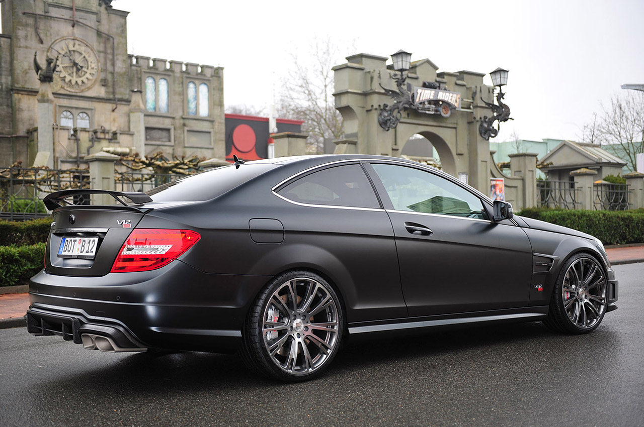 Brabus la Geneva: Contrast între AMG-urile de 800 CP şi modelele electrice