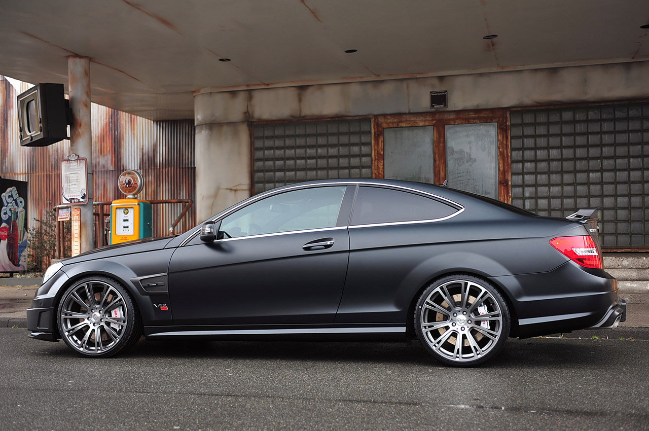Brabus la Geneva: Contrast între AMG-urile de 800 CP şi modelele electrice