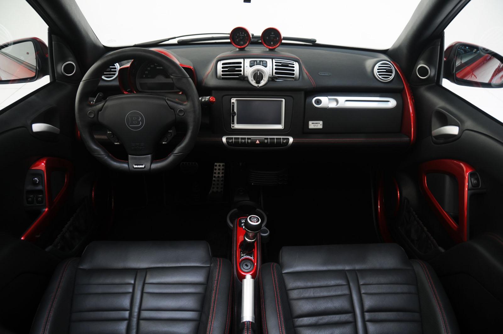 Brabus la Geneva: Contrast între AMG-urile de 800 CP şi modelele electrice