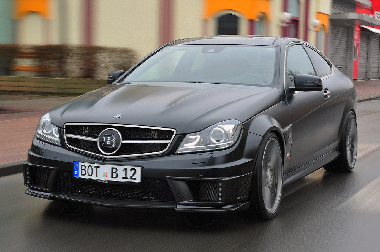 Brabus la Geneva: Contrast între AMG-urile de 800 CP şi modelele electrice
