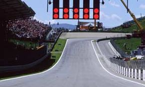 PREVIEW F1 2006: Press F1 for Action!