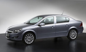 Premiera: Opel Astra Sedan