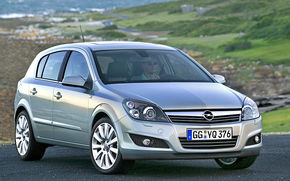 Facelift pentru Opel Astra
