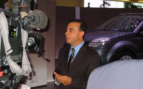 Ghosn renunta la Nissan America