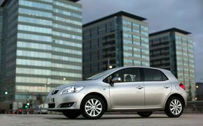 Toyota a lansat Auris in Romania
