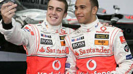 Hamilton: "In afara F1 sunt prieten cu Alonso"