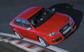 Audi nu renunta la RS4