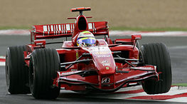 Franta: Dubla Ferrari la Magny Cours!
