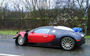 Cat te costa sa avariezi un Bugatti Veyron?!