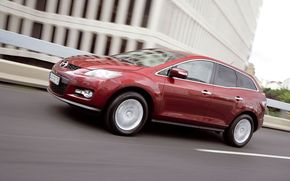 Mazda CX-7 va costa 30 de mii € in Romania