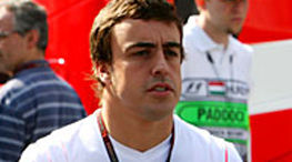 FIA ancheteaza incidentul dintre Alonso si Hamilton