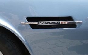 Ford a anuntat cat a primit pe Aston Martin