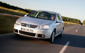 Volkswagen va lansa la Frankfurt Golf BlueMotion