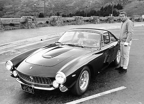 Ferrari-ul lui Steve McQueen se vinde cu 2 milioane $