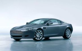 Aston Martin DB9, masina de vis in UK