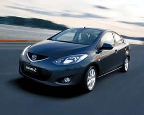 Mazda2 sedan debuteaza in China