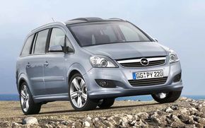 Opel Zafira vine in februarie