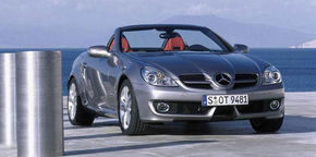 Primele fotografii: Mercedes SLK facelift