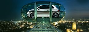 Lansare spectaculoasa pentru Fiat 500 in UK