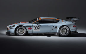 DBR9 merge la Le Mans in culorile Gulf