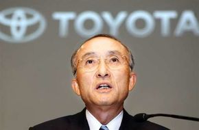 Boss-ul Toyota anunta "ofensiva verde"