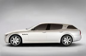 Unic si destinat unui seic: Maserati Quattroporte break!
