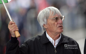 Ecclestone: "Reputatia lui Dennis a fost afectata"