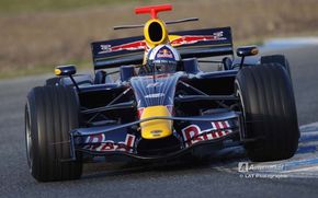 Coulthard face demonstratii de strada in Arabia