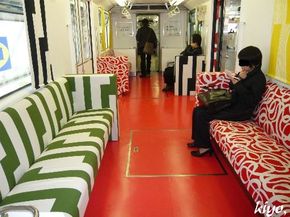 Ikea a mobilat metroul japonez!