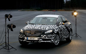 Opel dezvaluie noi fotografii cu Insignia