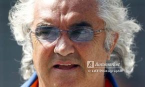 Briatore: "Alonso nu va pleca de la Renault pana in 2010"