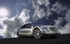 Mercedes investeste 21 miliarde $ in noi tehnologii