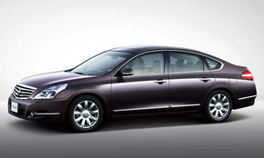 Nissan Teana Premium Sedan: pentru China