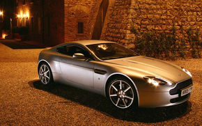 Aston Martin revizuieste V8 Vantage