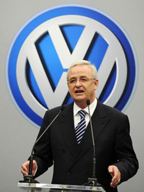 Razboi intern la Volkswagen: Seful ameninta cu demisia