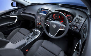 Primele fotografii cu interiorul lui Opel Insignia