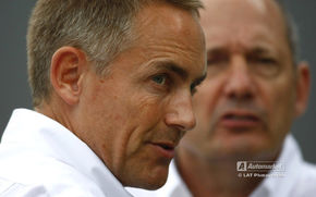 McLaren: "Penalizarea lui Hamilton este prea severa"