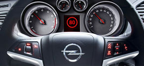 Noul Opel Insignia citeste indicatoarele rutiere