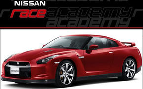 Cursuri de pilotaj pentru clientii lui Nissan GT-R