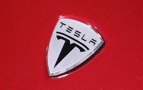 Tesla anunta un nou model hibrid