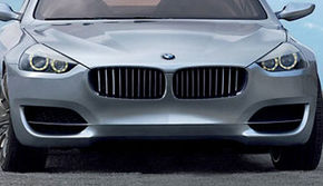 Viitorul BMW M5 va renunta la motorul V10 pentru V8