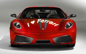 Clientii Ferrari isi pot crea singuri masinile!