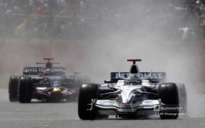 Heidfeld: "E usor sa depasesti pe ploaie"