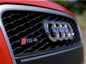 Audi pregateste noile S4 si RS4