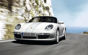 Premiera: Porsche lanseaza doua editii speciale