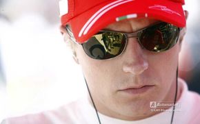 Hill: "Raikkonen este favorit la titlu"